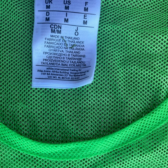 25 Adidas Youth Soccer Pinnies - Picture 7 of 7